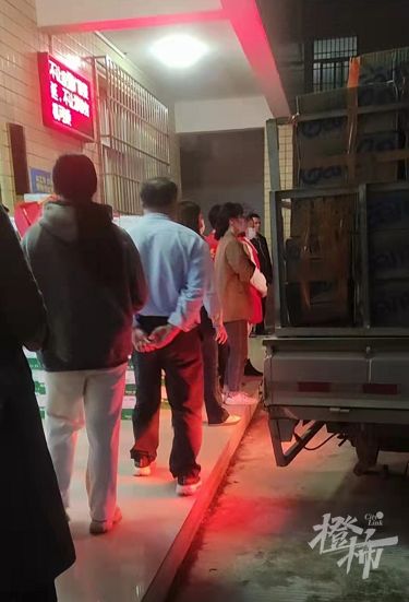 一场降雨突袭广西藤县空难现场,泥泞对搜救带来很大影响|橙柿一图:东航坠机事故时间线梳理休闲区蓝鸢梦想 - Www.slyday.coM 一场降雨突袭广西藤县空难现场,泥泞对搜救带来很大影响|橙柿一图:东航坠机事故时间线梳理休闲区蓝鸢梦想 - Www.slyday.coM