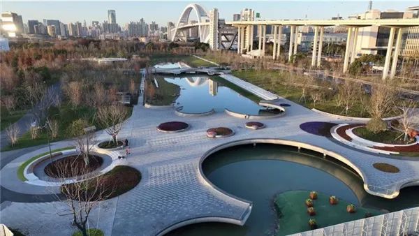 冬奥会中国夺得首金！今晚7点，中国女足和<a href=