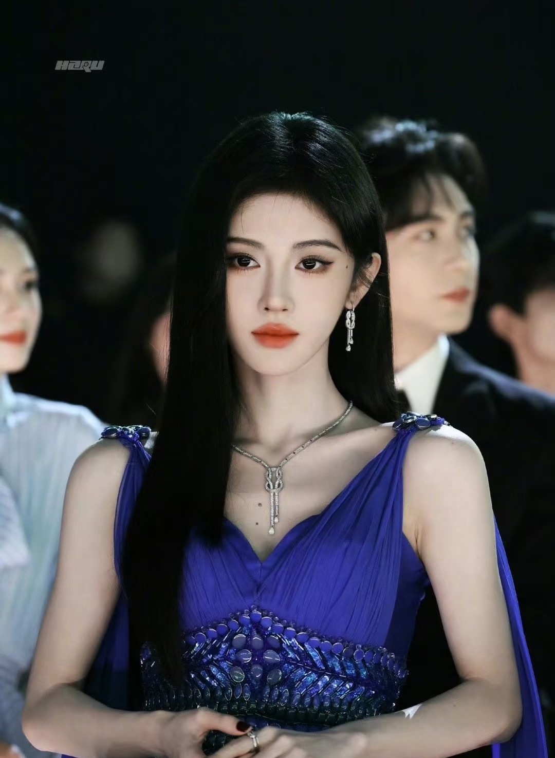 阿B说鞠婧祎是神女级颜值，我要长这样出门都横着走 ！