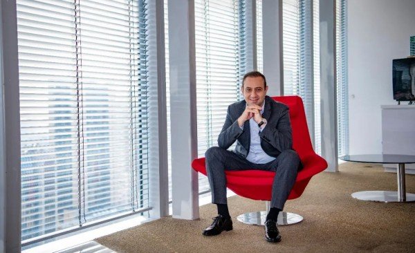 费博瑞:在美丽的行业,见证中国人实现“美好生活”休闲区蓝鸢梦想 - Www.slyday.coM 费博瑞:在美丽的行业,见证中国人实现“美好生活”休闲区蓝鸢梦想 - Www.slyday.coM