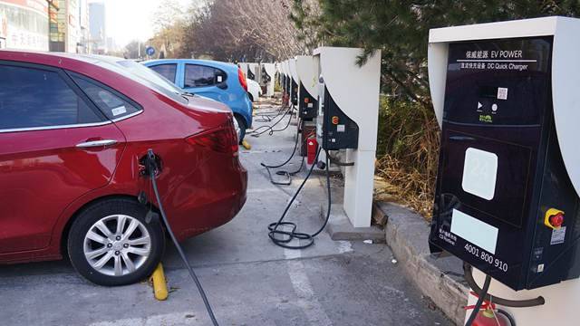 11个城市新能源汽车换电模式试点启动