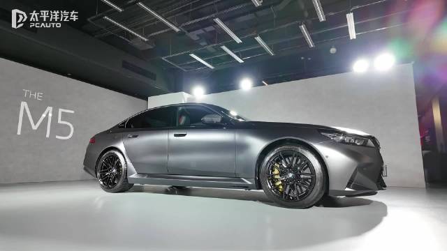 当性能车触电而“颤” 抢先体验新一代宝马M5
