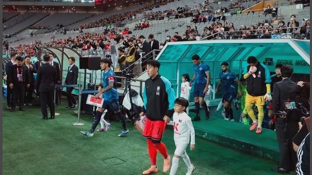 韩国男足对战巴拉圭现场出现大量空座，″原因并非仅是大败给巴西″