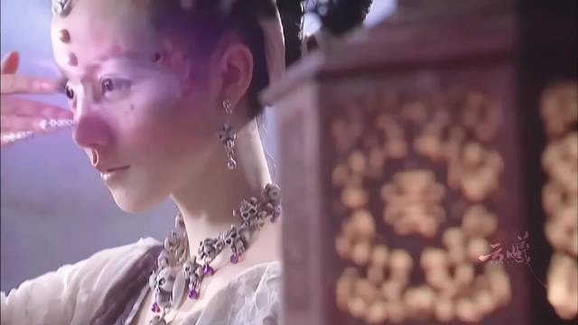 韩雪版白骨精惊艳荧屏，前世尸骨设定引怀旧热潮
