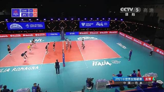 王梦洁一传到位 刁琳宇二次球吊球得手
