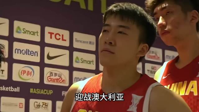 男篮12人大名单出炉！郭士强是真喜欢崔永熙庞峥麟！赵维伦落选