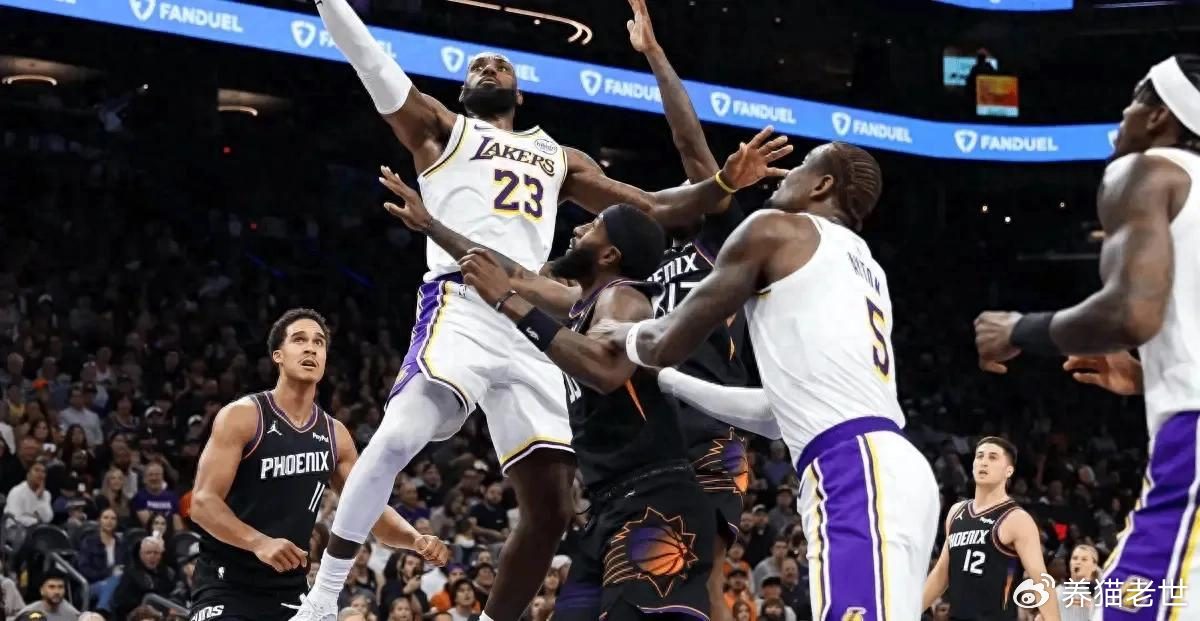 16胜0负！又登顶联盟第一，艾顿影响力真大，湖人获双倍回报