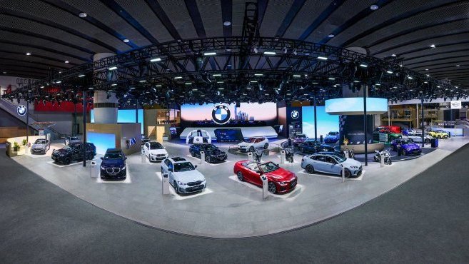 宝马全系亮相广州车展，iX3明年下半年上市