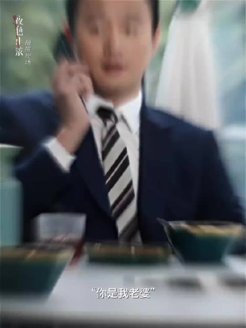 牵手、对视，氛围刚好~喊卡后却一秒都绷不住