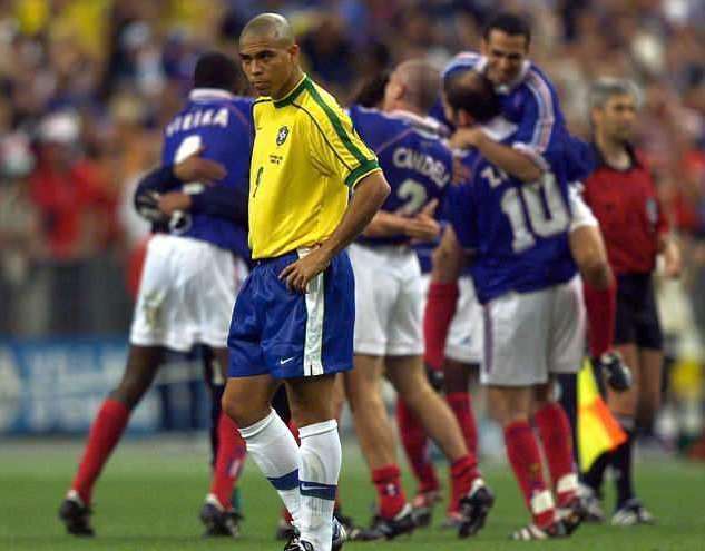 世界杯 假球 98年世界杯很经典，为何总有人说法国3：0巴西，是一场假球？
