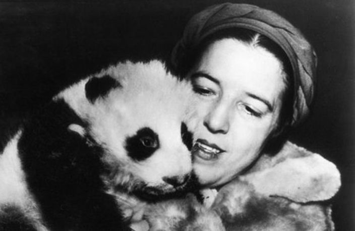 露丝哈克尼斯:2次来中国,偷运2只熊猫幼崽,却成西方带出熊猫第一人休闲区蓝鸢梦想 - Www.slyday.coM 露丝哈克尼斯:2次来中国,偷运2只熊猫幼崽,却成西方带出熊猫第一人休闲区蓝鸢梦想 - Www.slyday.coM