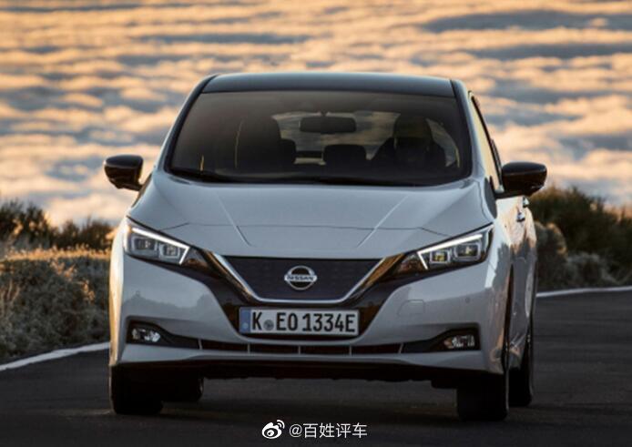 日产全新聆风正式亮相，新车定位小型纯电轿车……