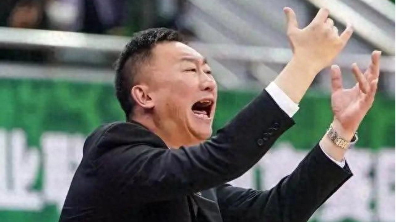 防守为王体系制胜：从青岛崛起看刘维伟的篮球哲学与浙江衰落之痛