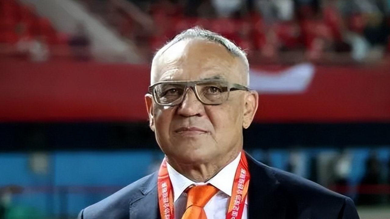 马加特接受杨晨采访，一席话引发球迷期待，有望回归泰山再续前缘