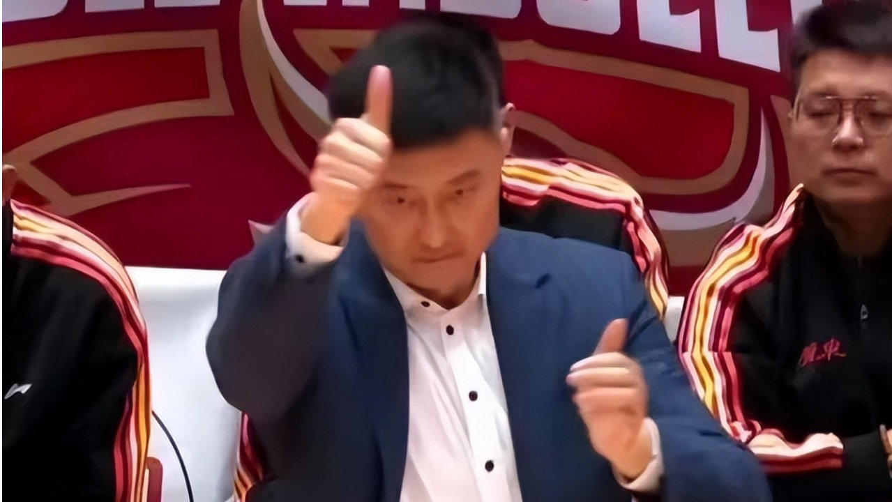 力克浙江队，杜锋赛后唯一表扬一名队员：场上很努力，防守有亮点