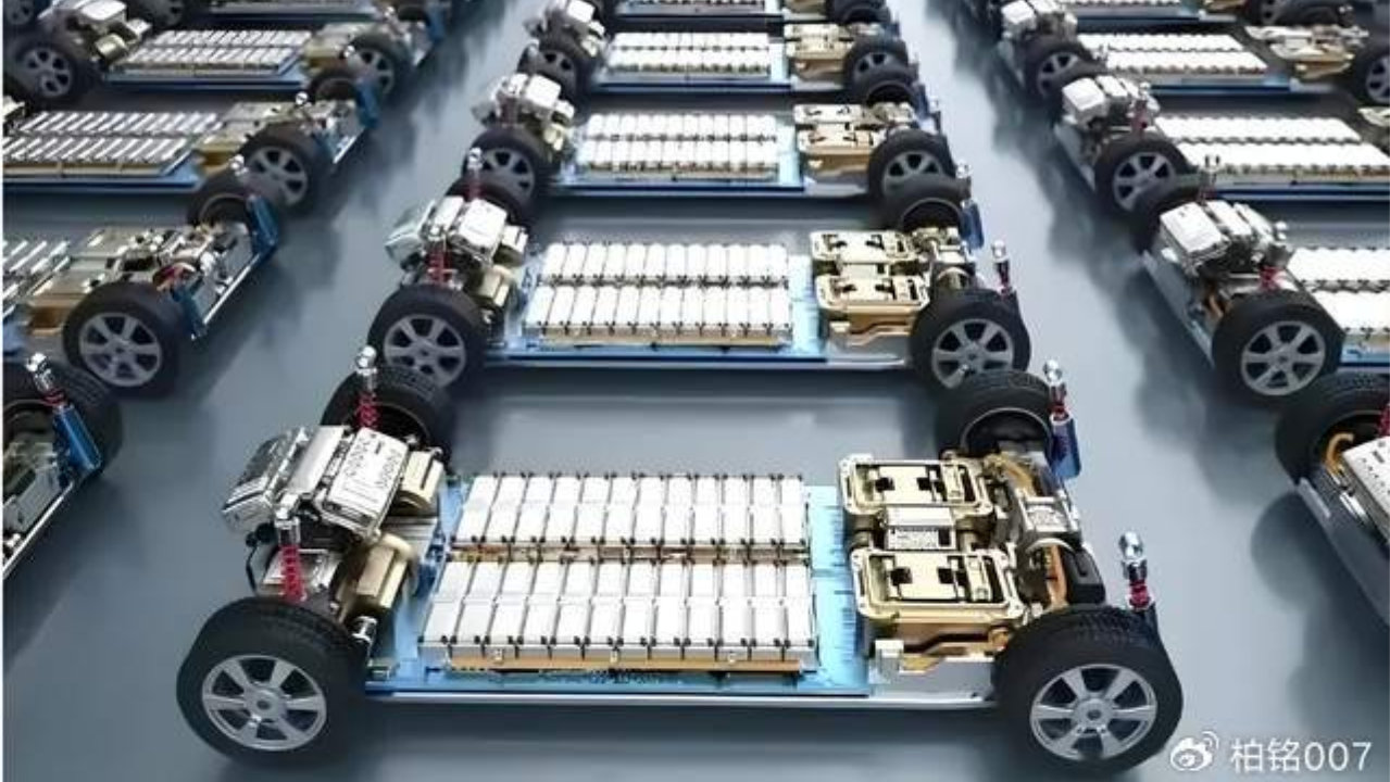 春节长假堵车，戳穿电车续航遮羞布，虚标严重，科技无用