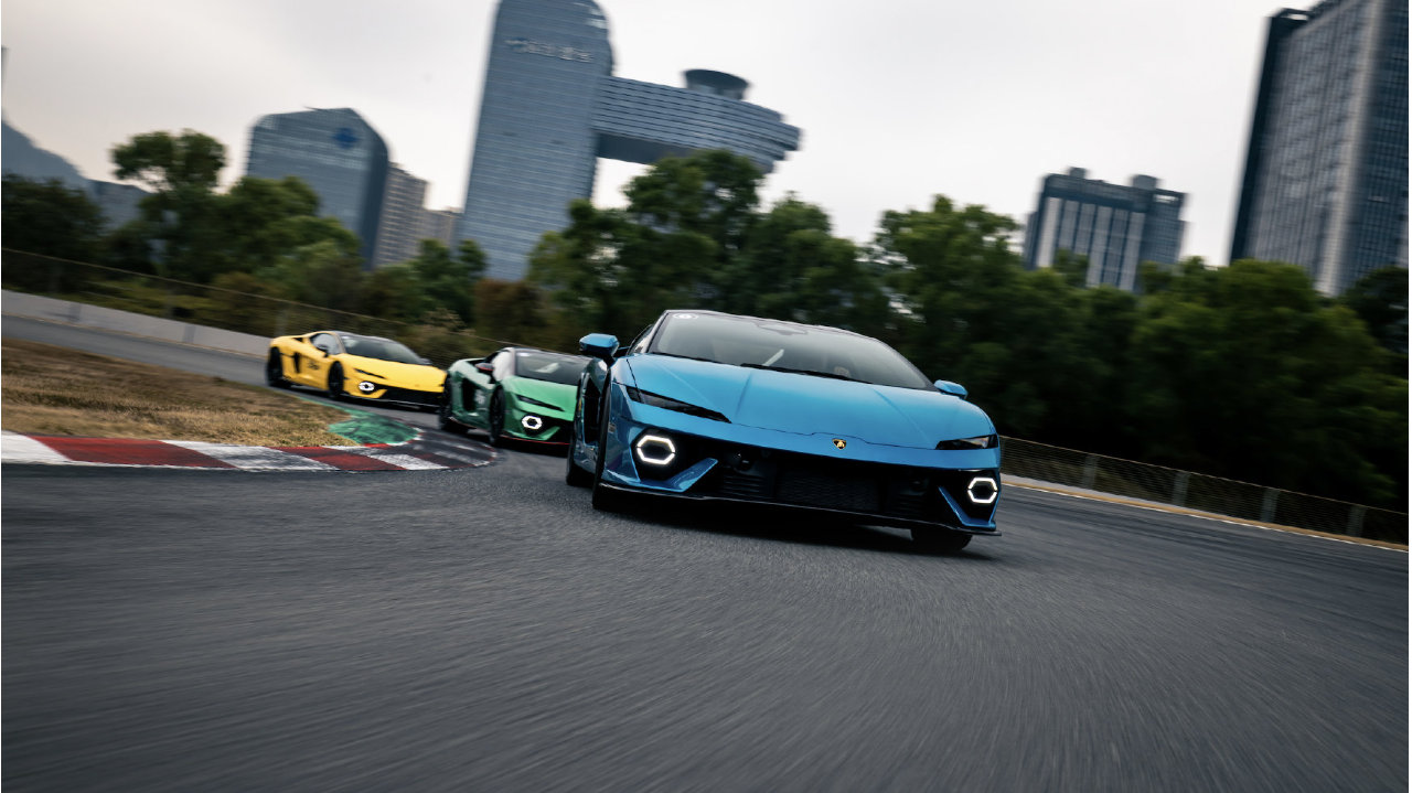 珠海的直线尽头，是10000转的咆哮｜兰博基尼 Temerario赛道初体验