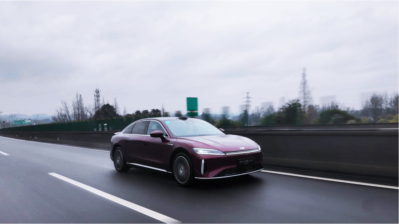 风云A9L续航实测：冬季高速狂飙，纯电续航能坚持多久？