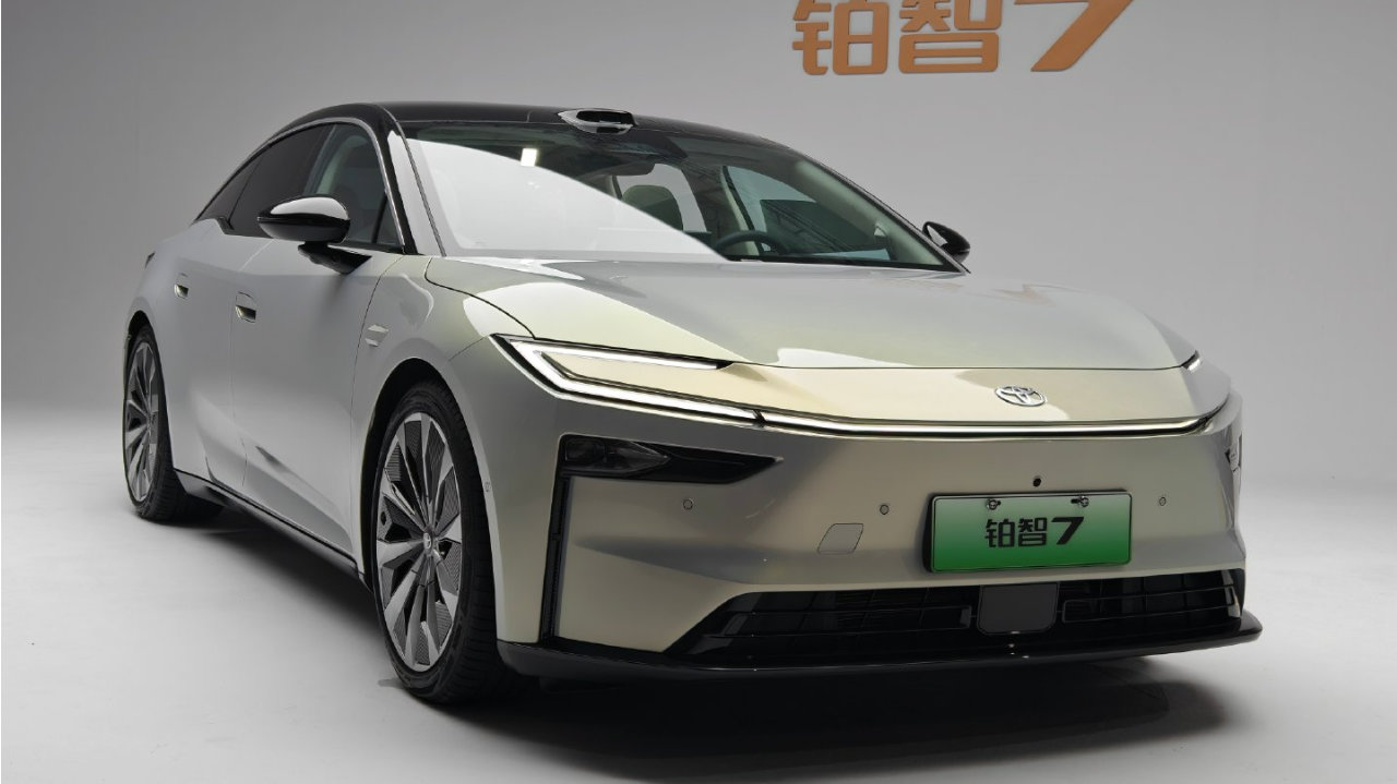 实拍解析广汽丰田铂智7：为什么你可以买一辆丰田电动车？