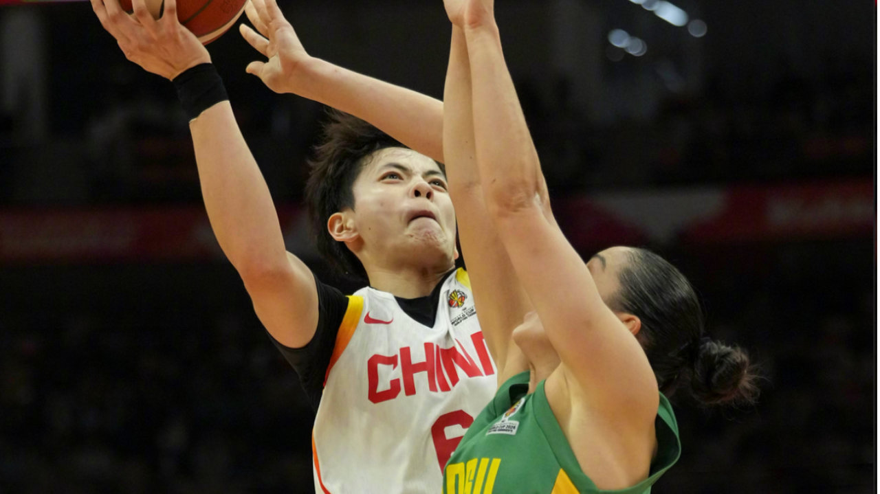 场均10+5！女篮新队长扬言要当领袖，球迷：强解能力差李梦十万八千里