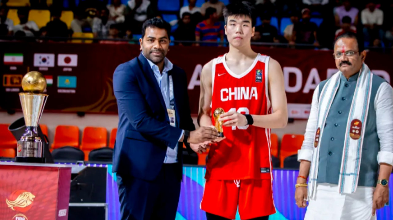 U18亚洲杯：澳大利亚卫冕 完整1-8排名中国亚军 张懿赵杰领衔最佳阵容