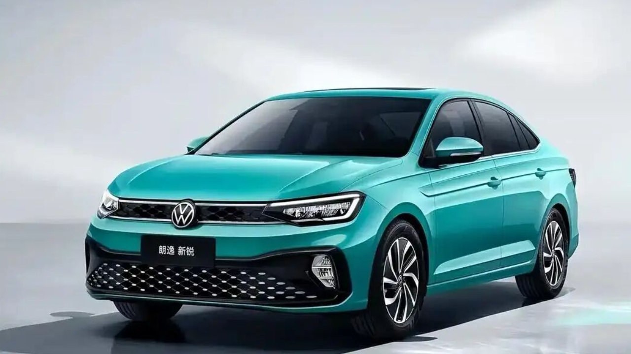 2026款朗逸，配6AT变速箱+主动刹车，综合油耗5L，不比轩逸香？