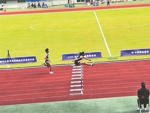 冰城女高中生夺全国精英赛百米栏冠军