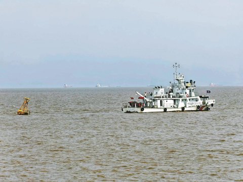 回收海上漂失航标