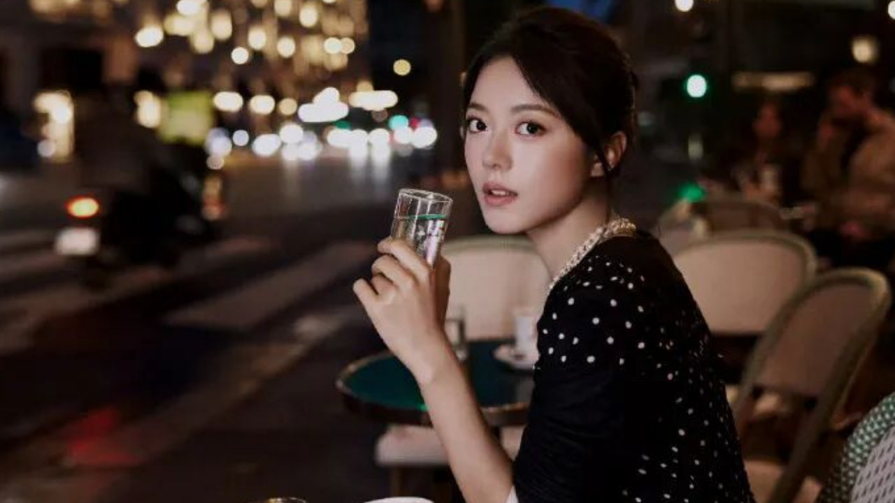 赵今麦巴黎 Miu Miu 大片，内娱童星交出最体面的成长答卷