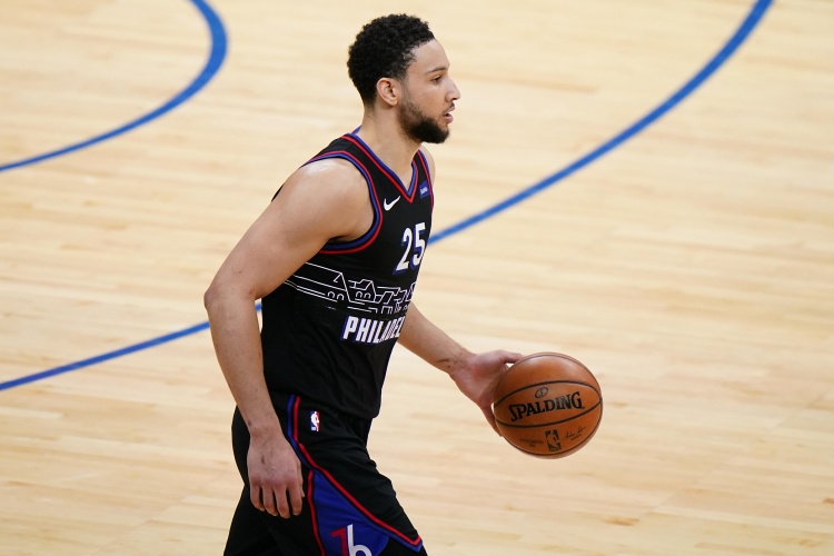 从NBA亿元合同到职业钓鱼，本·西蒙斯的人生转折将如何影响联盟对“高薪低能”球员的评估？