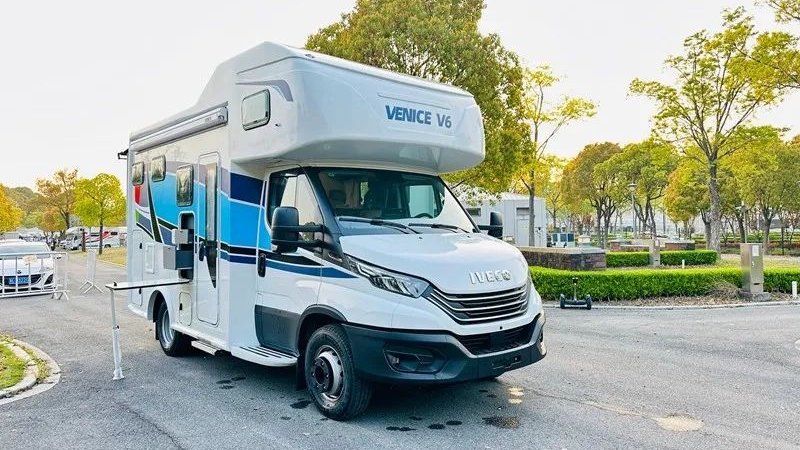 能住下一家6口的房车，9月19亮相成都房车展，四季出行也太巴适了