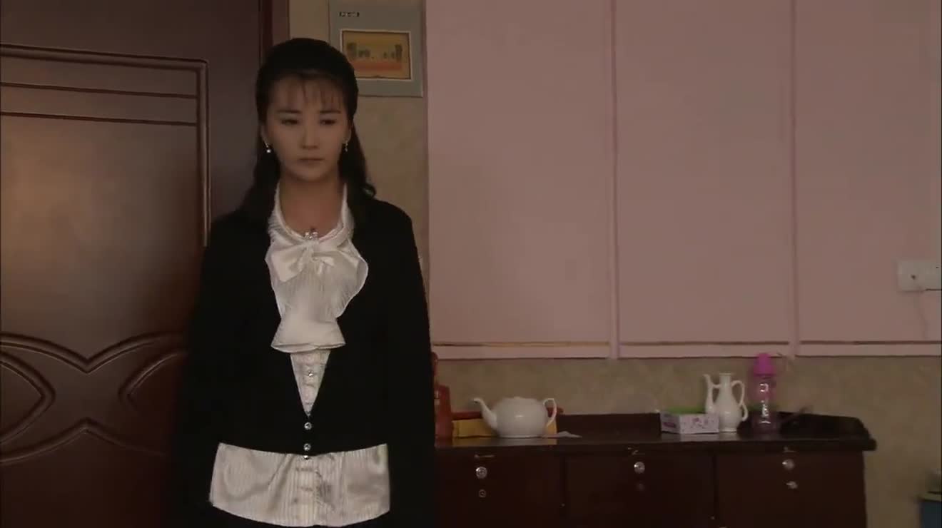 乡里彩虹城里雨中原把妻子出卖给老总怎料妻子一听还答应了