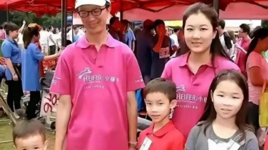 伏明霞嫁大26岁富商曾惹巨大争议，万万没想到，23岁女儿已为她争光