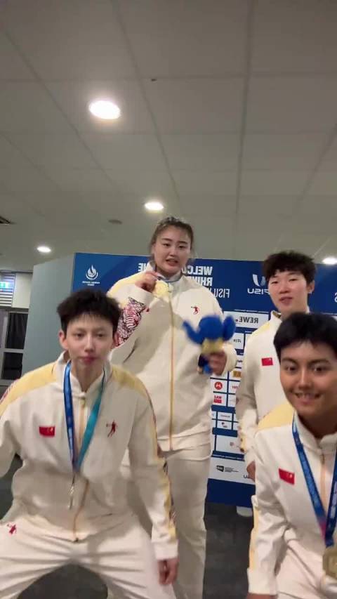 中国大运女篮击败美国！刘禹彤：中国冠军 卫冕成功