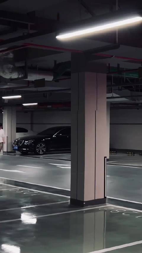 这车斩男，不斩女吧？