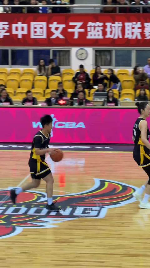 主教练在热身具象化