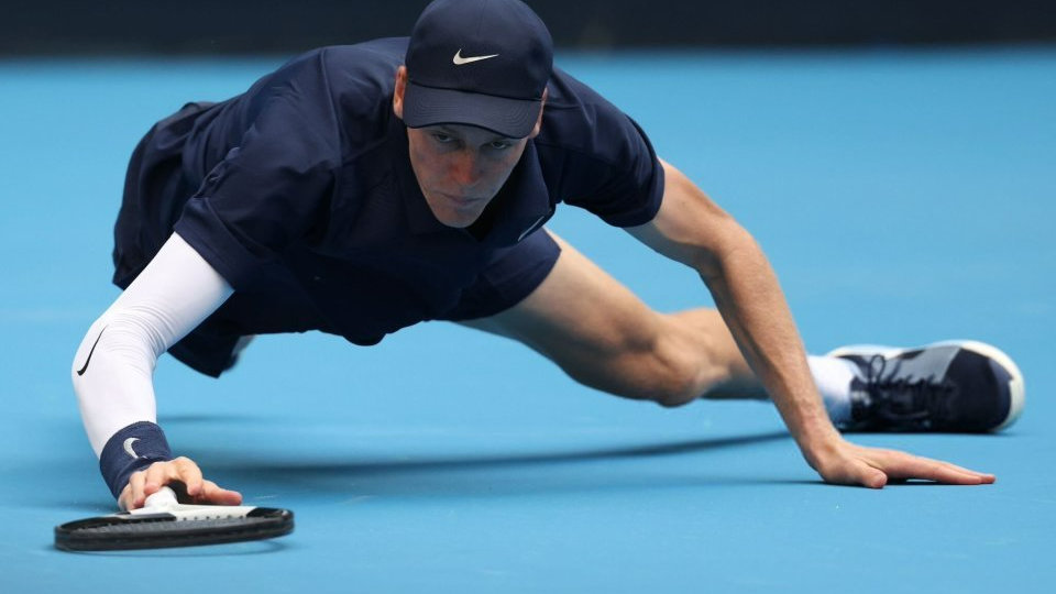 中网第8比赛日看点：辛纳决赛战黑马新星，斯瓦泰克领衔冲八强