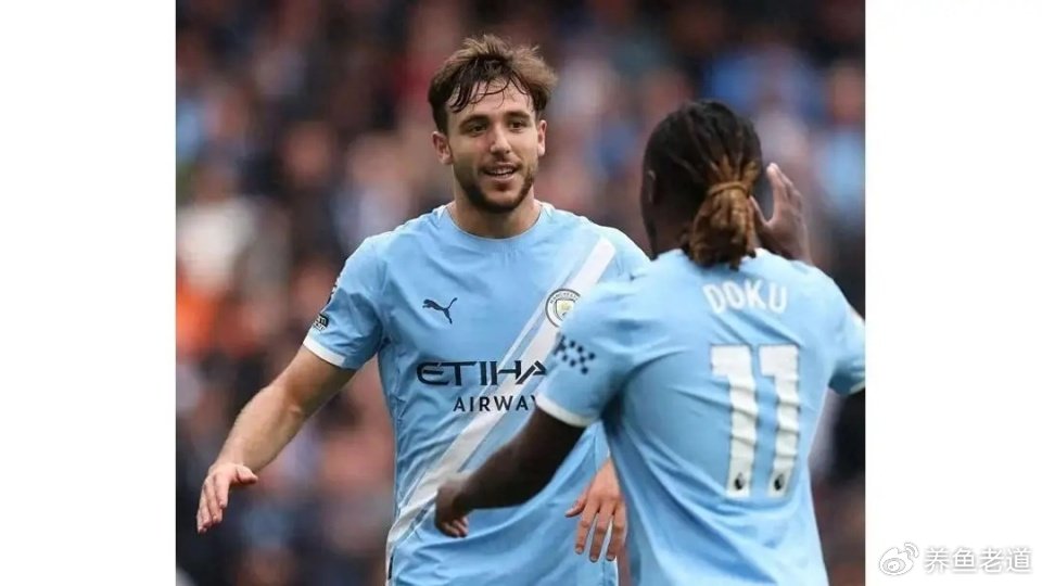 4抢断5解围2拦截！曼城庸才变身中场大闸 得3大良师指点飞速成长