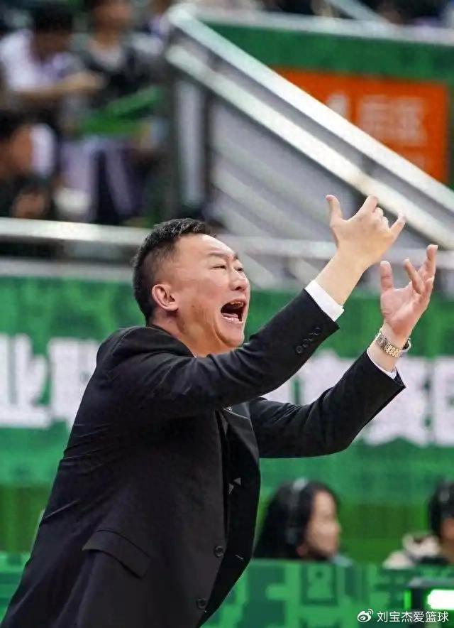 防守为王，体系制胜：刘维伟的篮球哲学如何重塑青岛，又如何反衬出浙江衰落的深层原因？