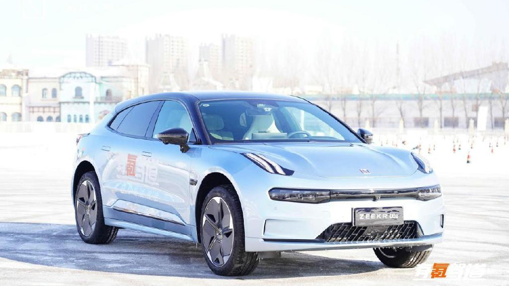 性能强悍 质感高级 试驾极氪001豪华猎装轿跑-新浪汽车