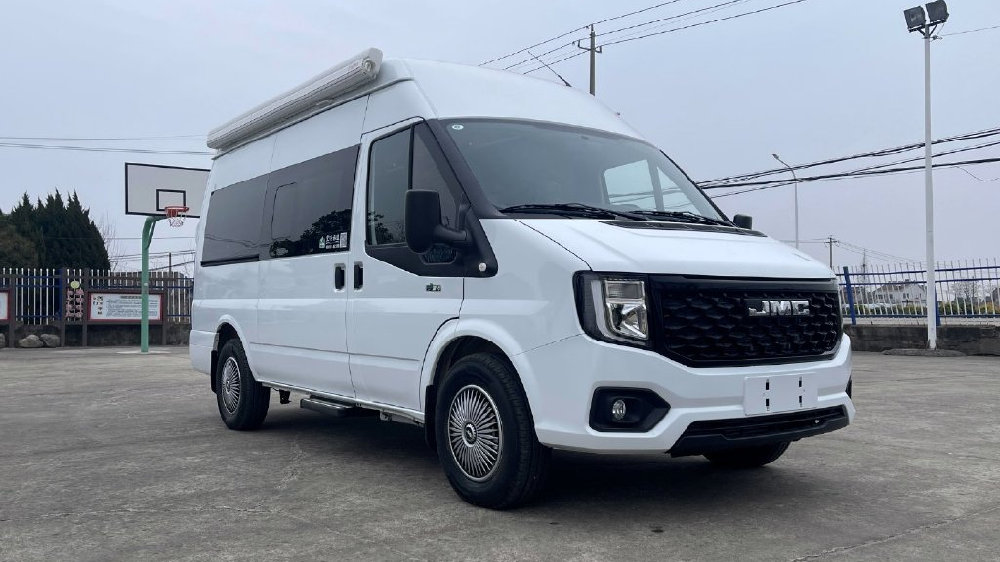 10万级的露营车太卷了，5月16亮相成都房车展，吃住洗澡都没问题