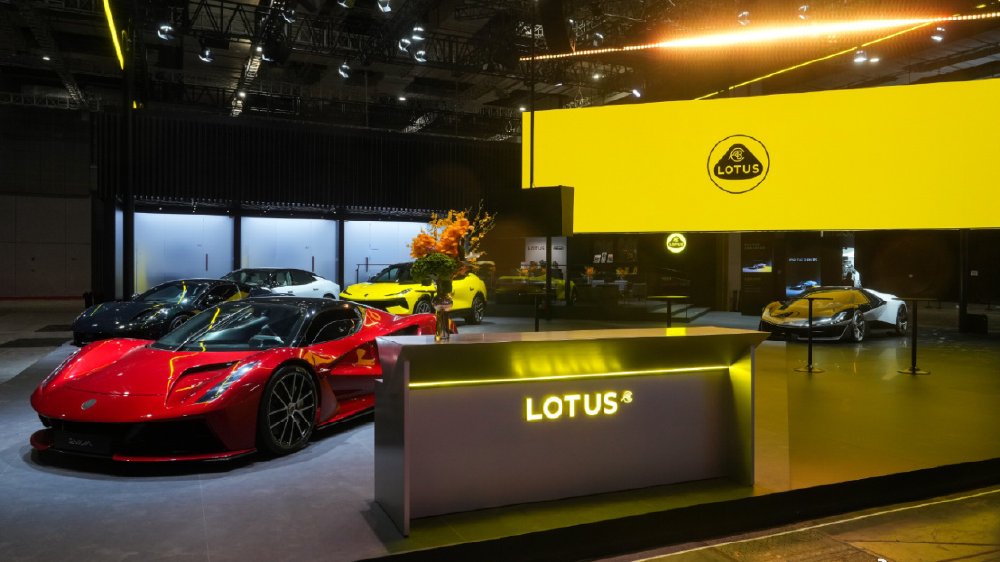 推出底盘开源与免费高阶驾培，莲花展现巨大社会责任担当！