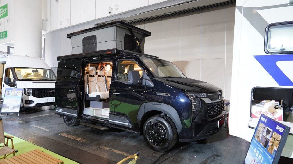 露营车又出新车型，5月16亮相成都房车展，6座设计空间还挺大