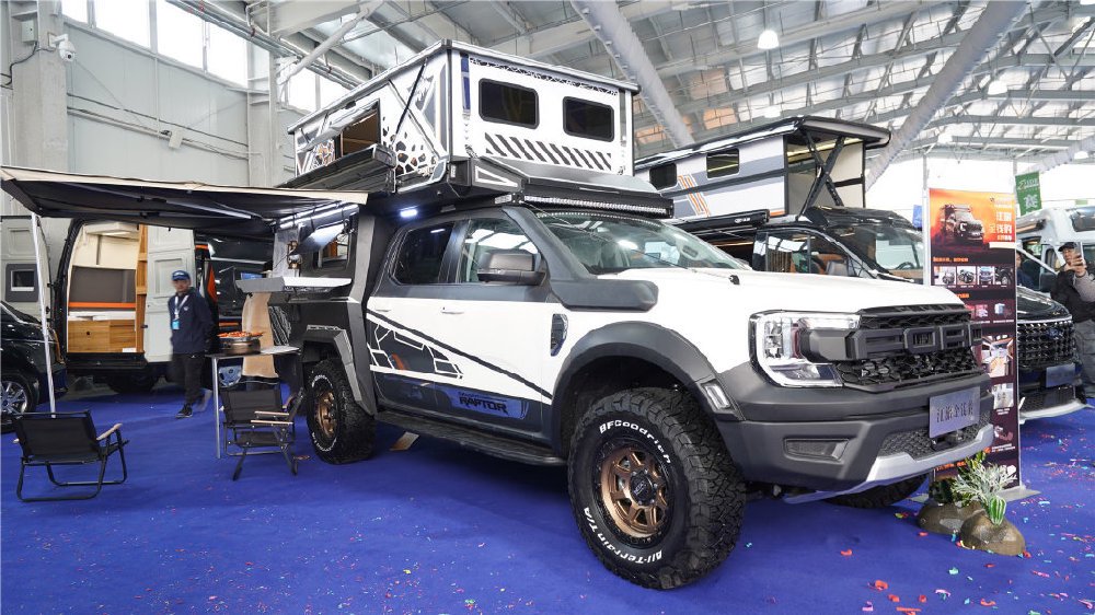 江铃升顶皮卡亮相5月16成都房车展，“小猛禽”一车抵三车！