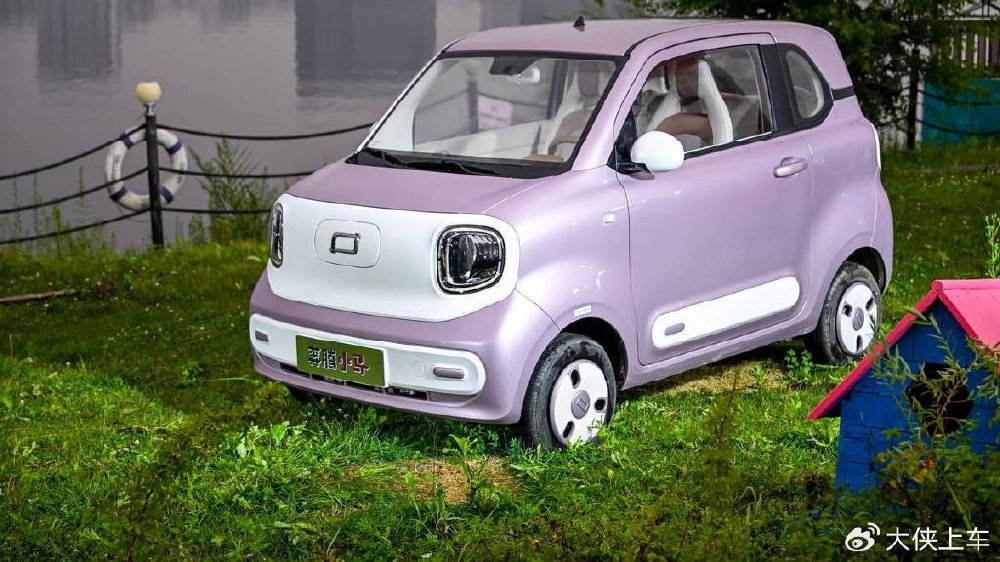 3万级纯电萌宠又整活！2026款奔腾小马竟成BBA车主第二台车？