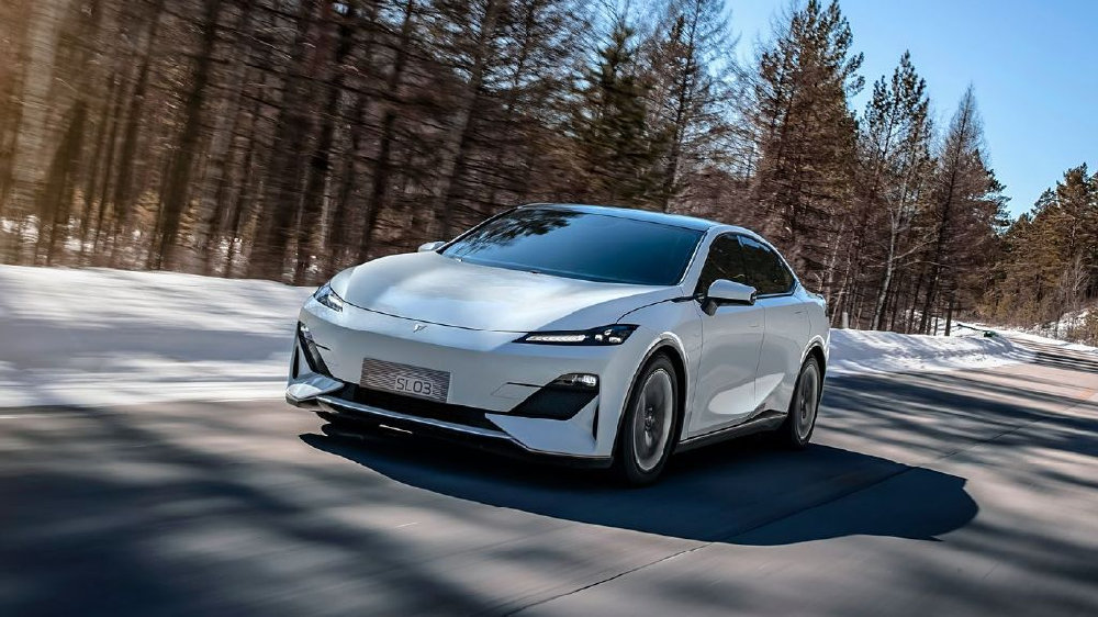 跑了几次长途，直拍大腿：为啥当初“头铁”不买纯电，非买增程