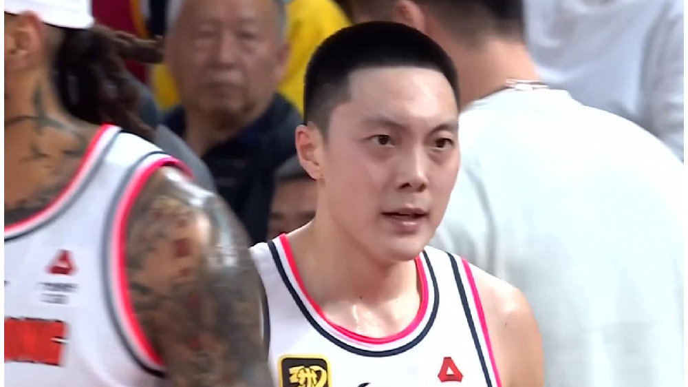 保广东队崛起！杜锋迎来男篮顶级二号位，“加强版胡明轩”将到位