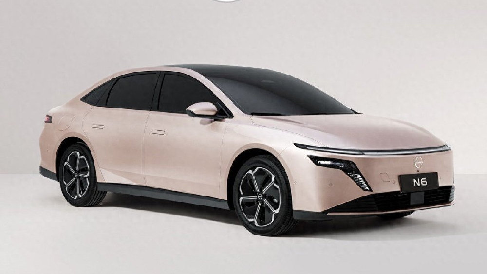 日产全新插混轿车曝光！轴距超2米8，纯电续航130km，或年内上市