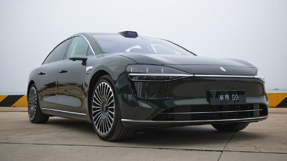 试驾新款享界S9：30万豪华轿车中国实力派，德味驾控很意外