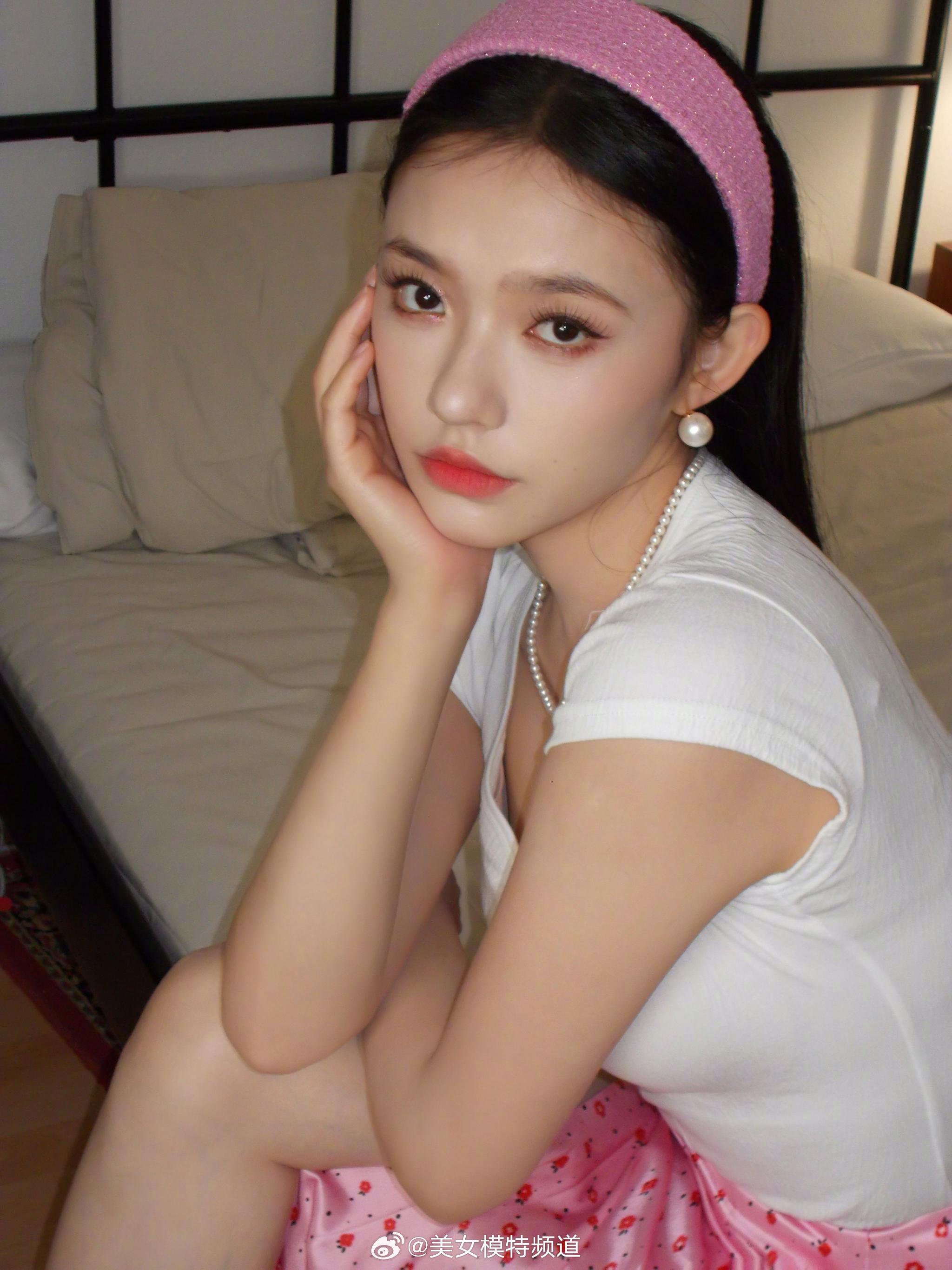 林允珍珠少女妆随拍